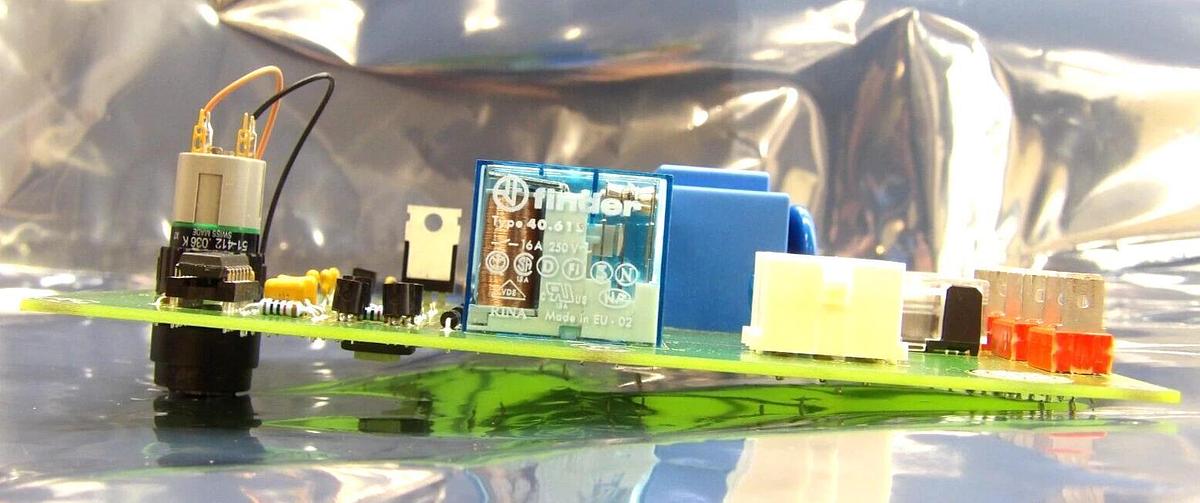 Used Bruker 252307.00096 Operation Key Switch Relay PCB UTTAC-1A UltrafleXtreme Spare