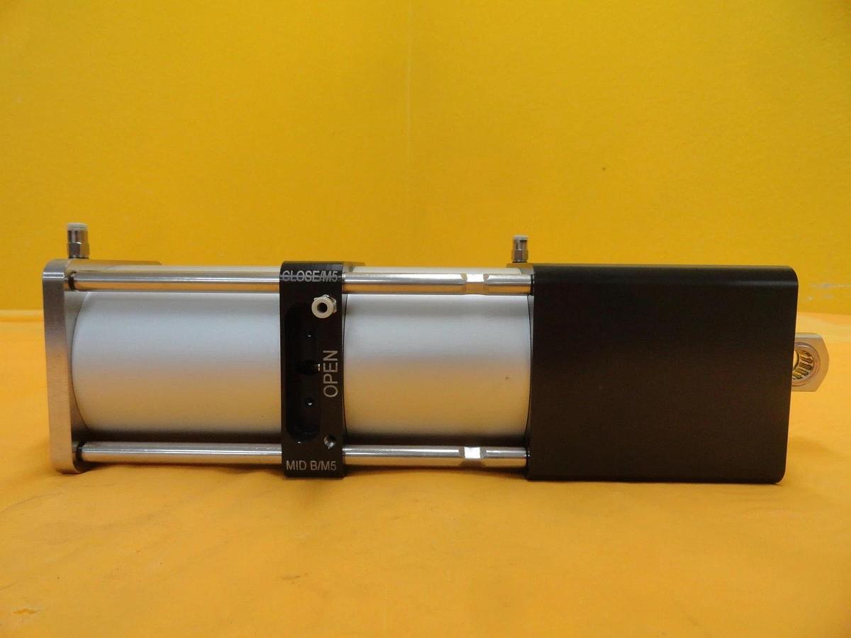 Used VAT 217300 Series 10 Pneumatic Gate Valve Actuator Used Working