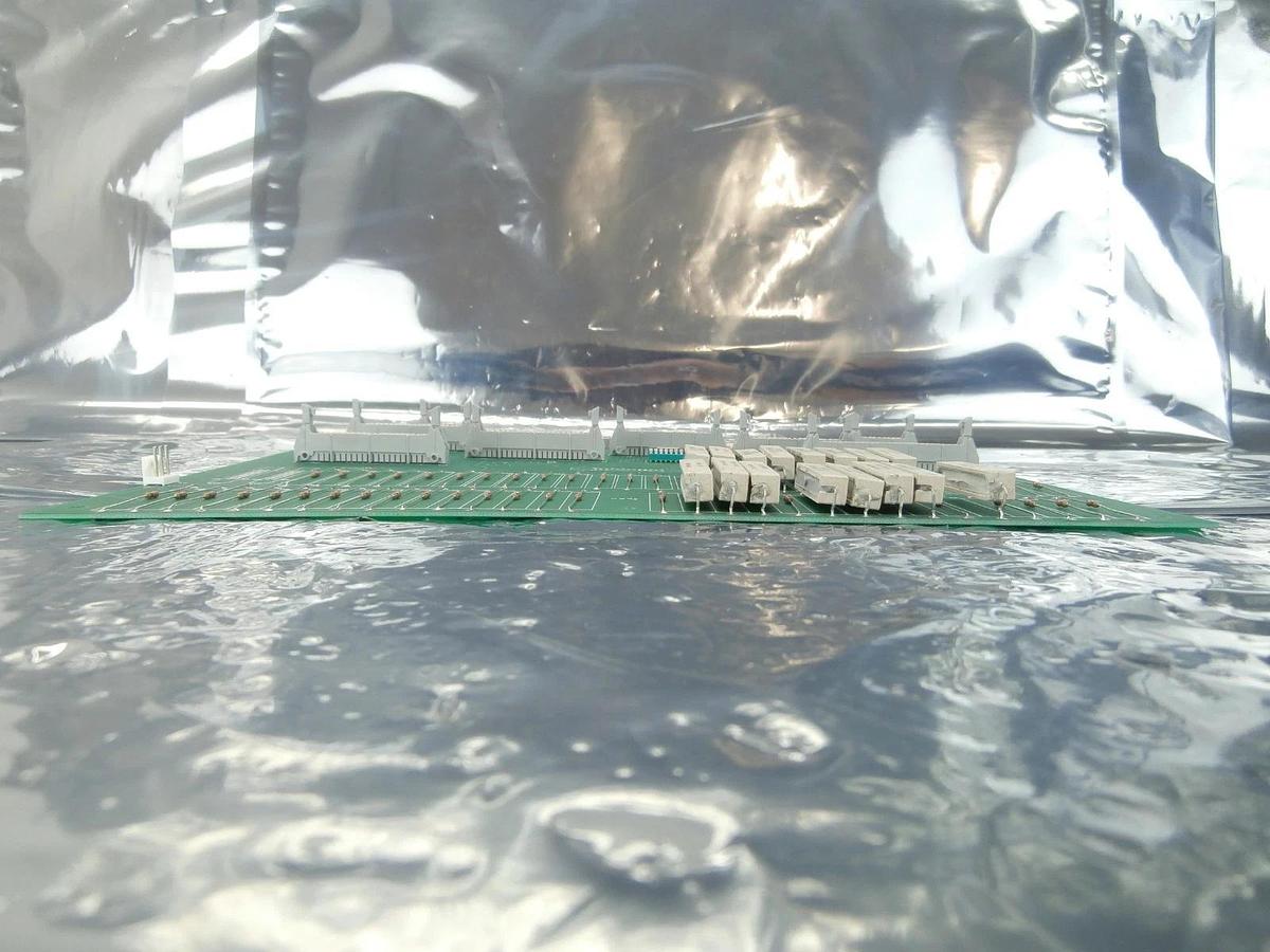 Used Motorola 5057301 LE Tester Board PCB Used Working