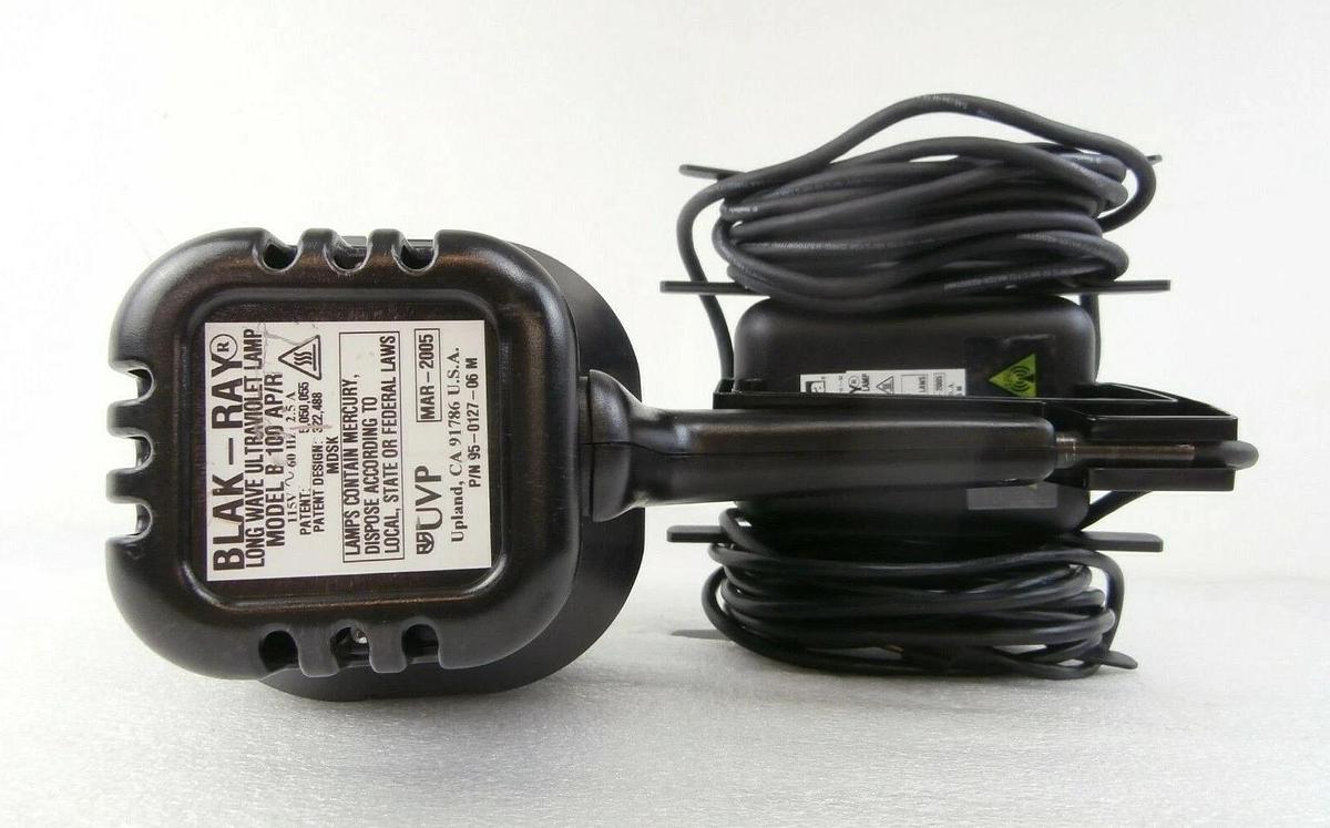 Used UVP 95-0127-01M UV Ultraviolet Lamp B 100AP BLAK-RAY No Bulb Untested As-Is
