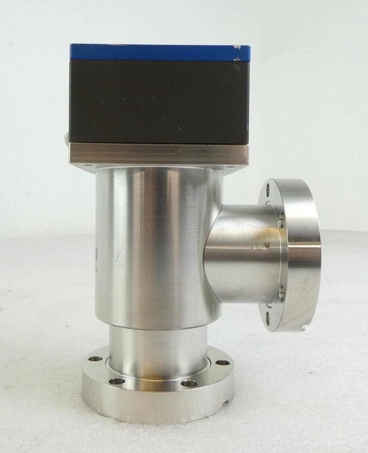 Used VAT 21632-GE11-AAH2 High Vacuum Pneumatic Angle Valve AMAT 3870-06500 Working