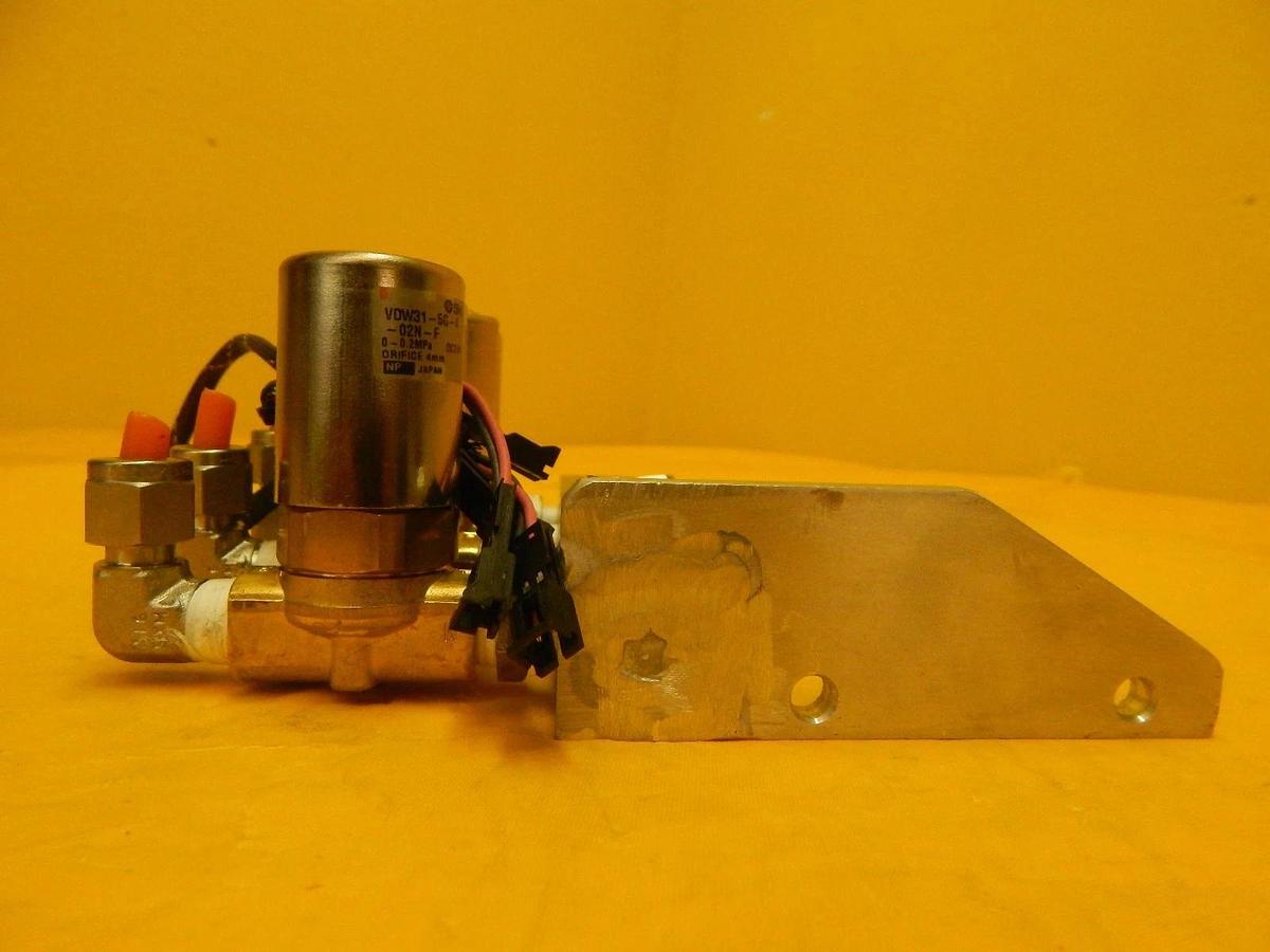 Used MRC Materials Research A118037 Pneumatic Manifold VDW31-5G-4 Set of 2 Star Used