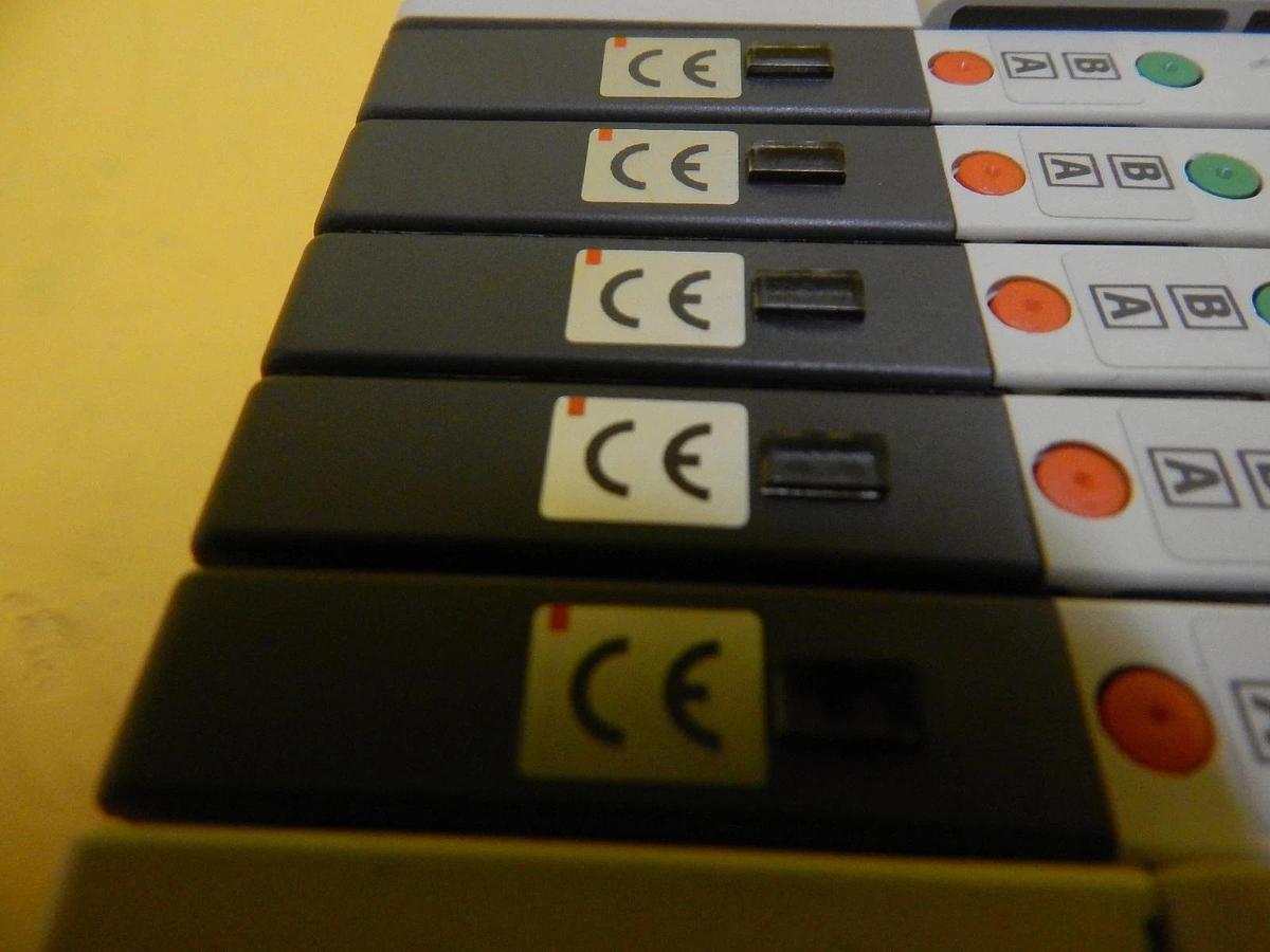 Used TEL Tokyo Electron I/O Chamber 5-Port Manifold SMC SQ1331RY-5-C4-Q PR300Z Used