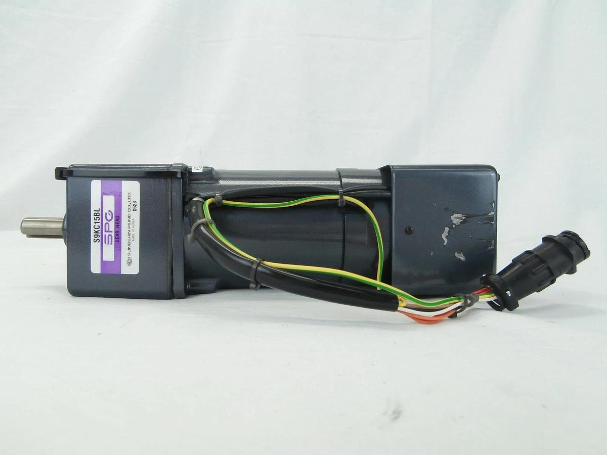 Used SPG Motors S9R90GKL-ES12CE Reversible Motor with Gear Head S9KC15BL Used Working
