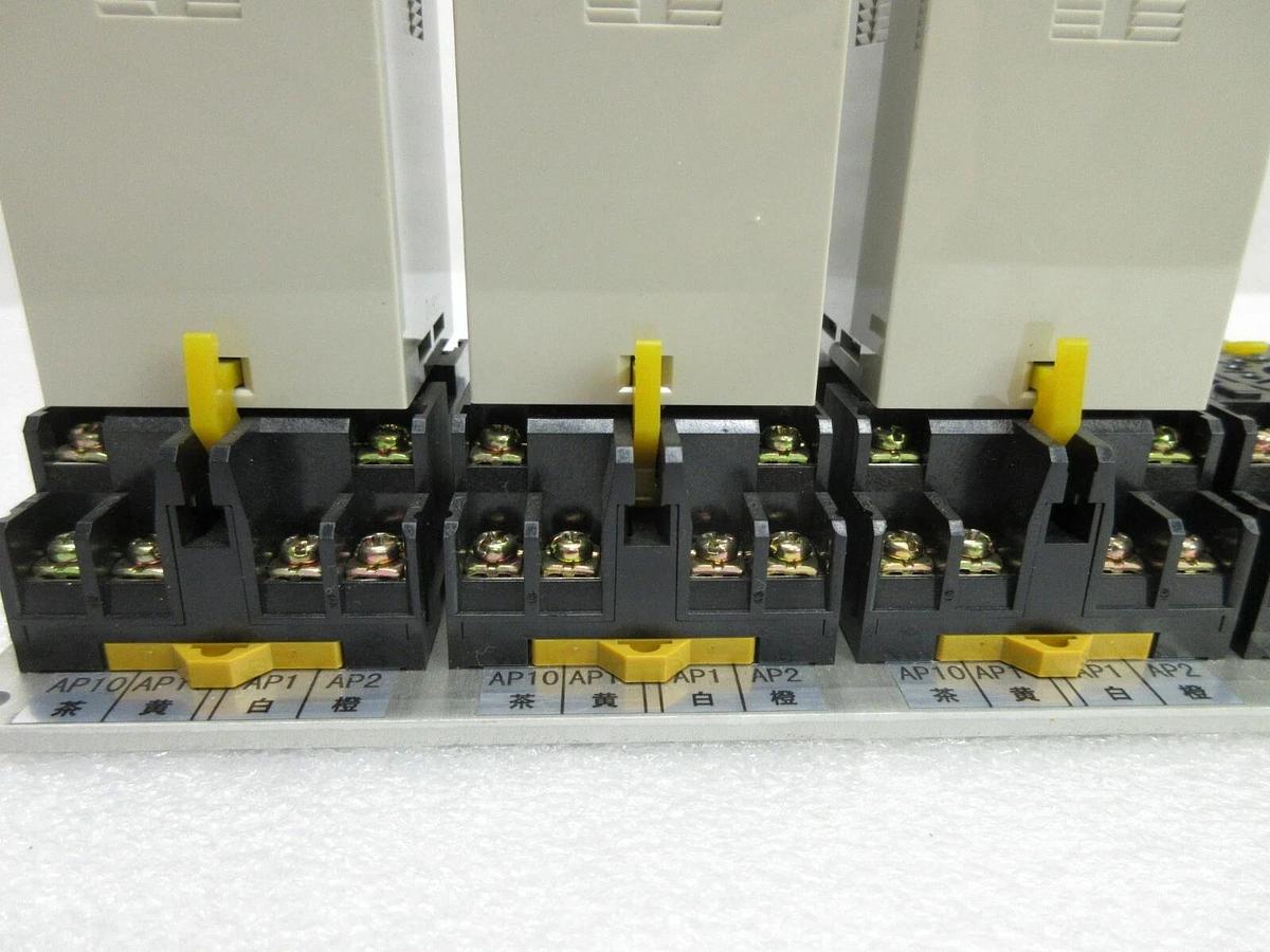 Used Omron E2CA-AL4D-3 Proximity Sensor Amplifier Assembly Set of 3 Nikon NSR Working