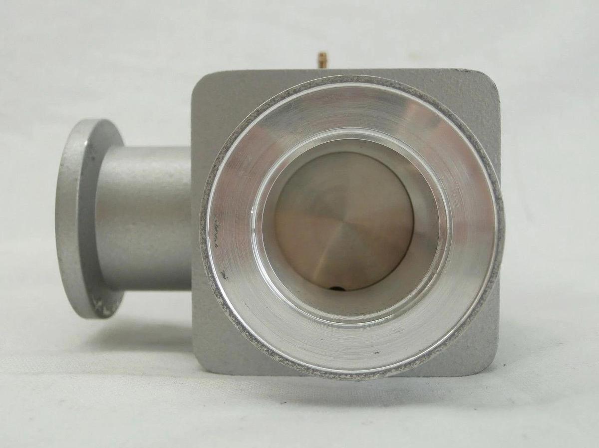 Used Varian 1243-L6281-302 Pneumatic Angle Valve NW25 A/O VSEA Working Surplus