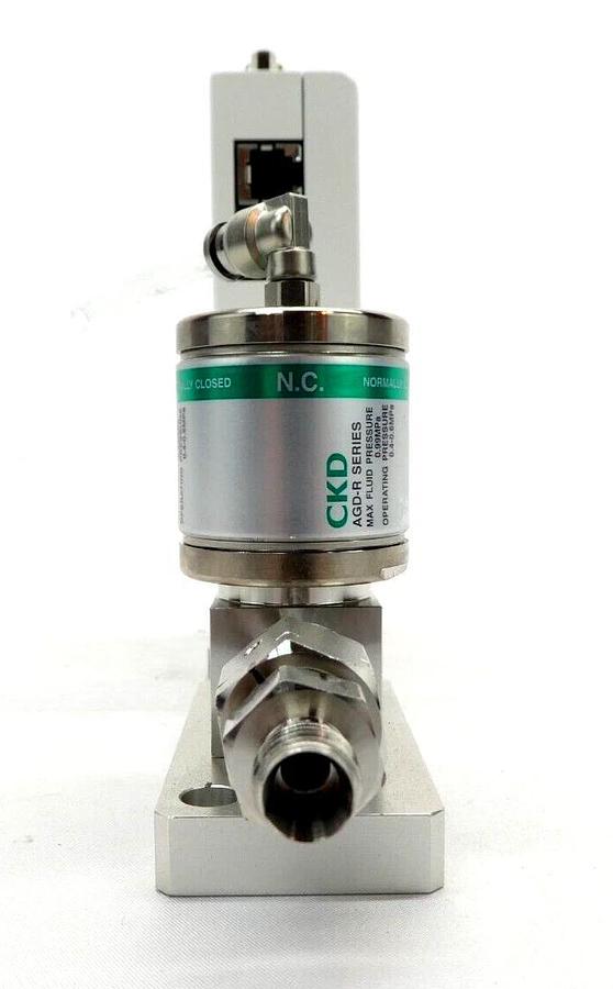 Used Fujikin FCST1050FC-4J2-F50L-N2-058 Mass Flow Controller MFC CKD AGD11R-4R Spare
