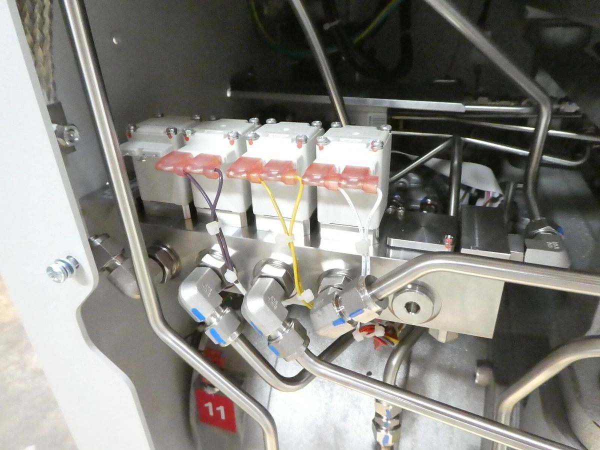 Refurbished EUV 3050 H Edwards EUV3050H Harsh Vacuum Dry Pump Manufacturer Refurbished