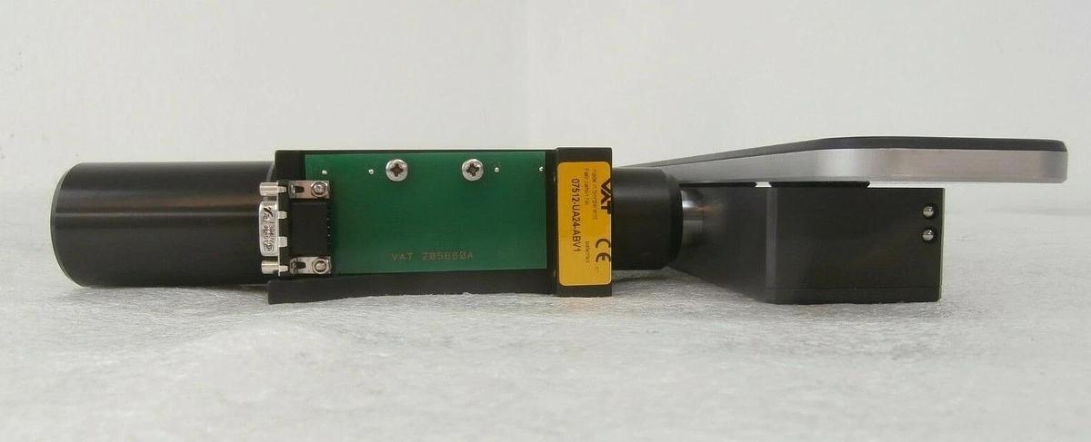 Used VAT 07512-UA24-ABV1 Rectangular Atmospheric L-VAT Novellus 60-12331-00 Working