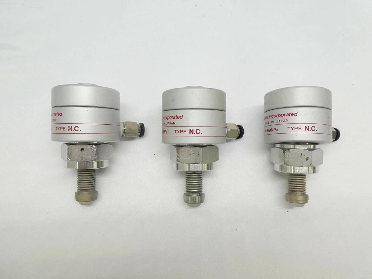 Used Fujikin 073012 Globe Type Bellows Valve 0.34 ~ 0.69MPa N.C. Lot of 3 Working