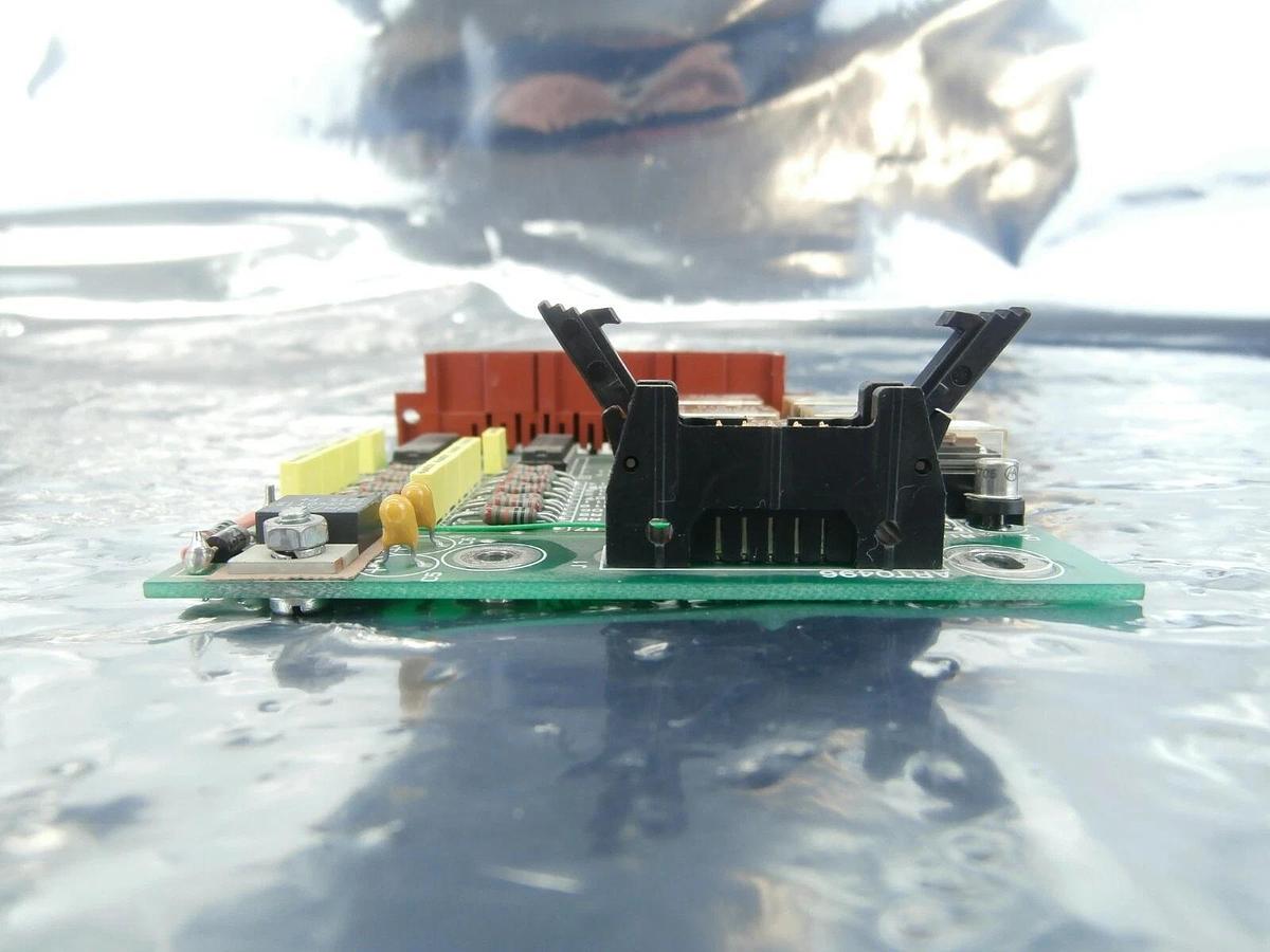 Used AMAT Applied Materials 0100-90899 Operator Prompt PCB 0120-92833 Used Working