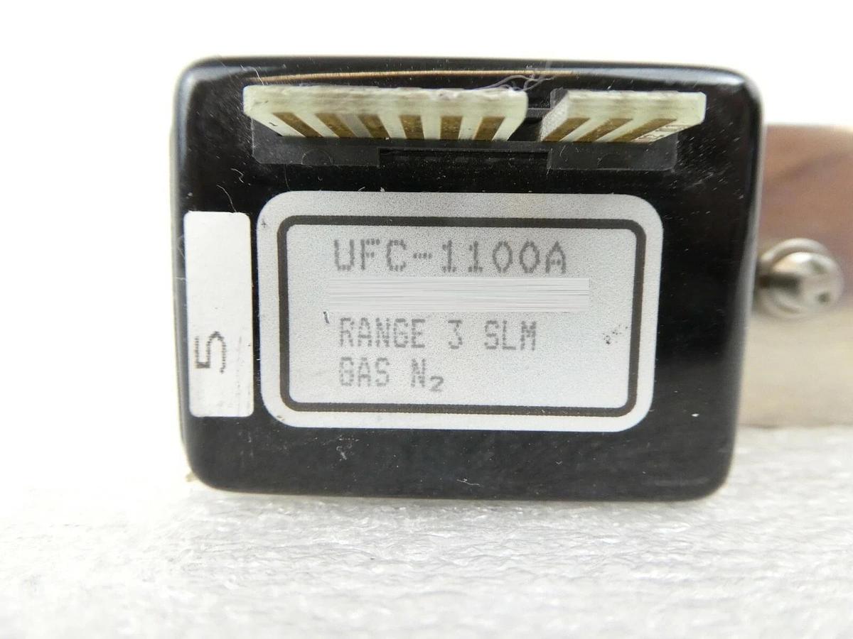 Used UNIT Instruments UFC-1100 Mass Flow Controller MFC AMAT 3030-01053 Working Spare