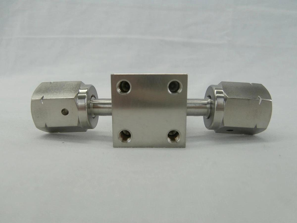Used AMAT Applied Materials 3870-03867 Pneumatic N.C. Diaphragm Valve Working Surplus