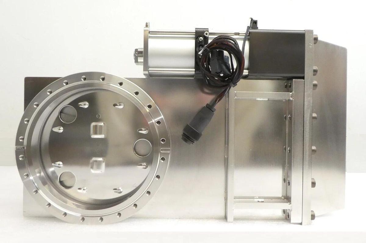 Used VAT 10846-XE28-ANL1 UHV Ultra High Vacuum Gate Valve AMAT 3870-03969 Working
