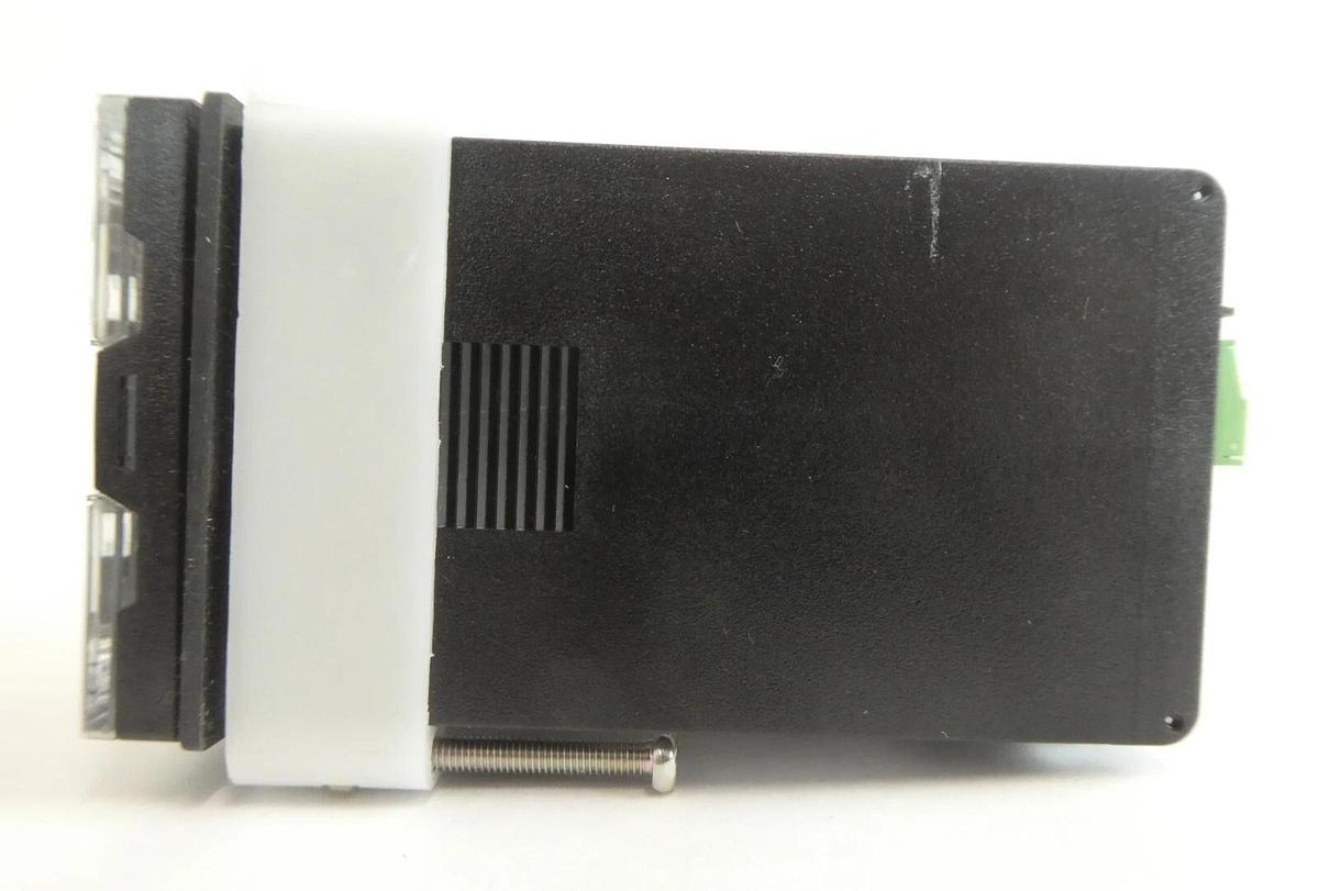 Used AMAT Applied Materials PXU41CB0/OEMNX010 Temperature Controller Working