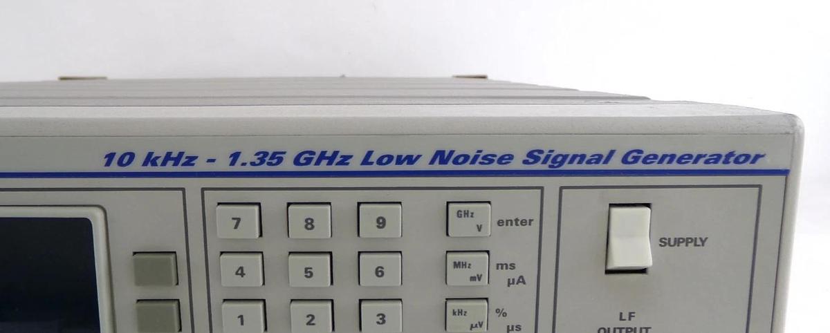 Used IFR 2040 10khz-1.35Ghz Low Noise Signal Generator Ver. 9.15 Error 26 Untested