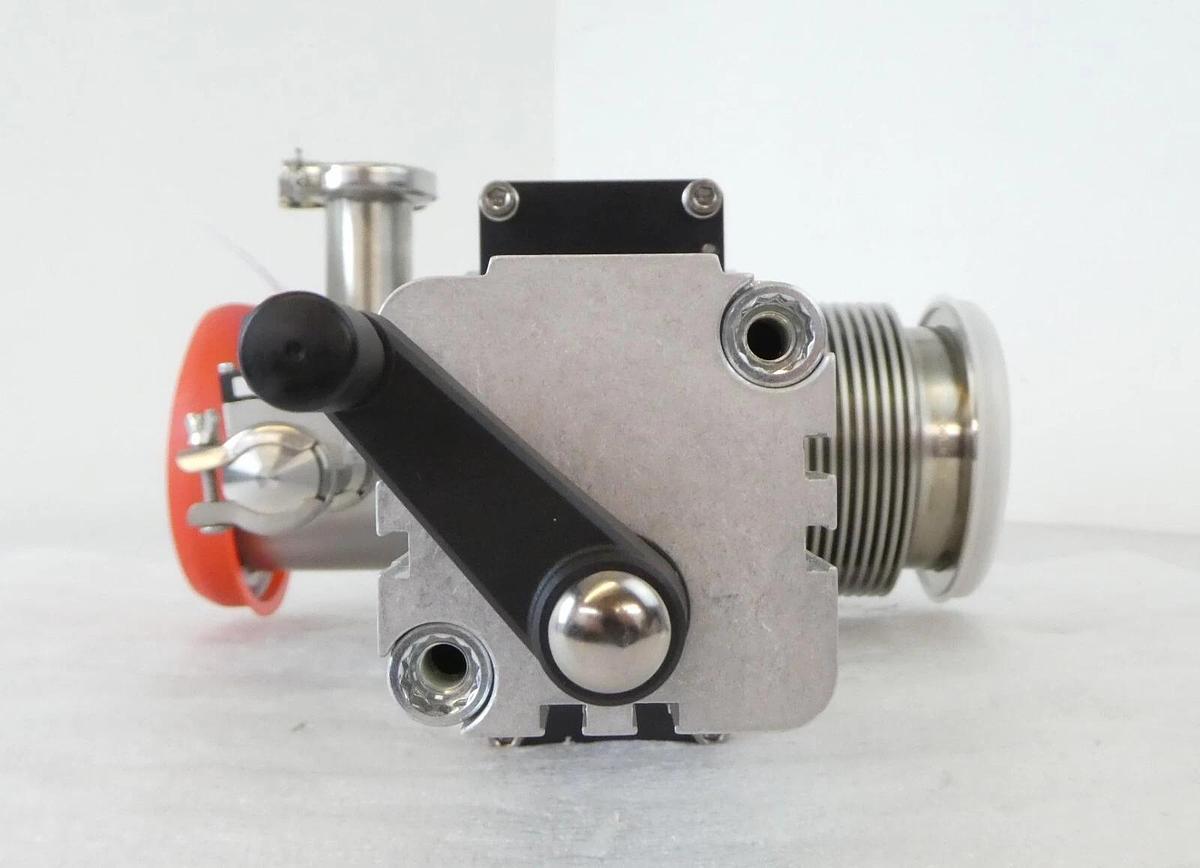 VAT Edwards B90000220 BGV Manual Gate Valve ISO-F 100 W/Bellow New Surplus