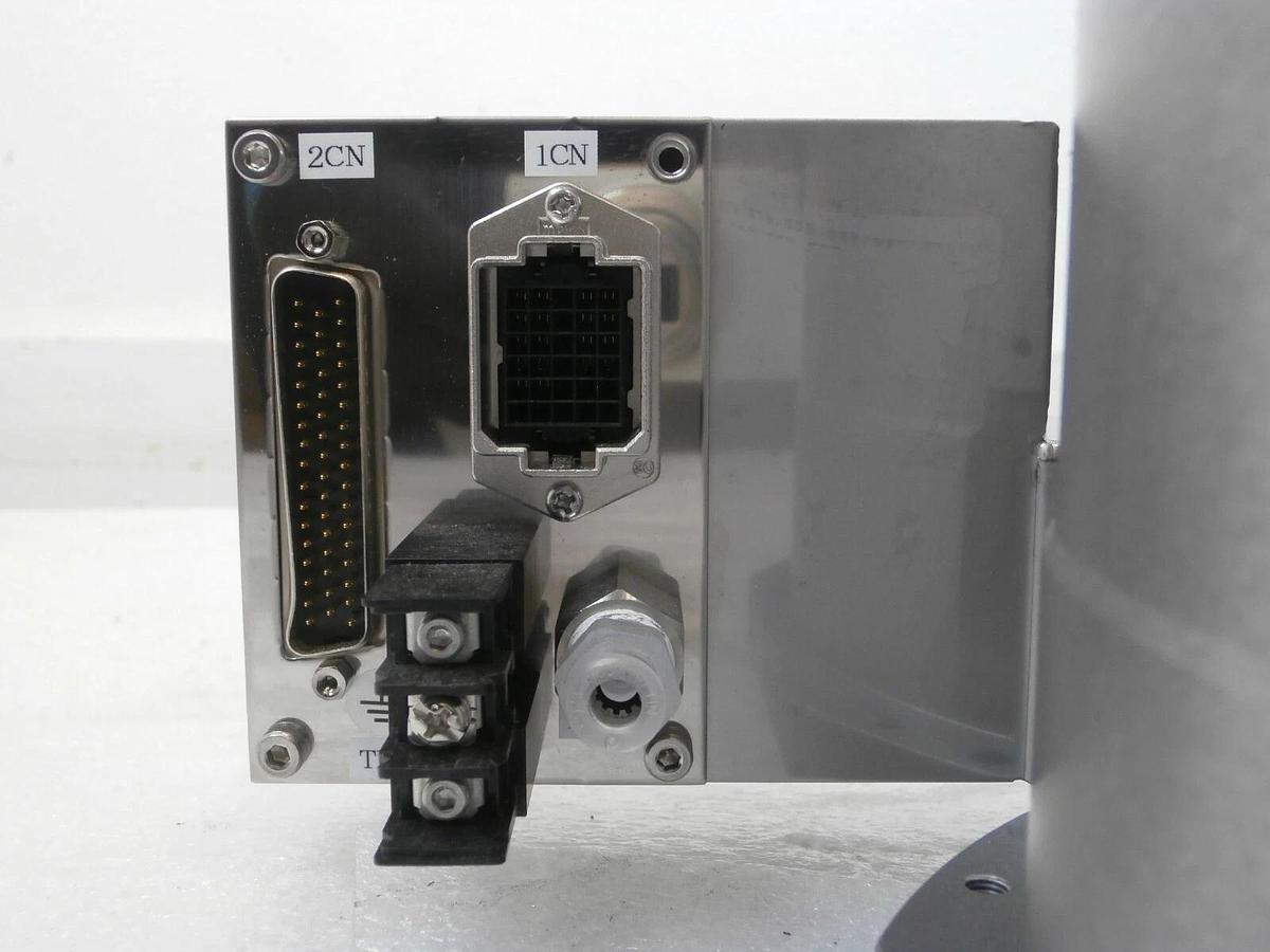 Used Yaskawa XU-RC350D-C51 Dual Arm Wafer Handling Robot with Missing Arms Untested