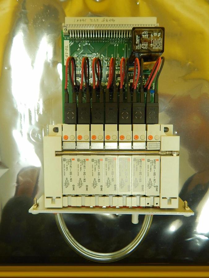Used FEI Company 4035 272 14661 PIM Pneumatic Interface PCB Card US11524 CLM-3D Used