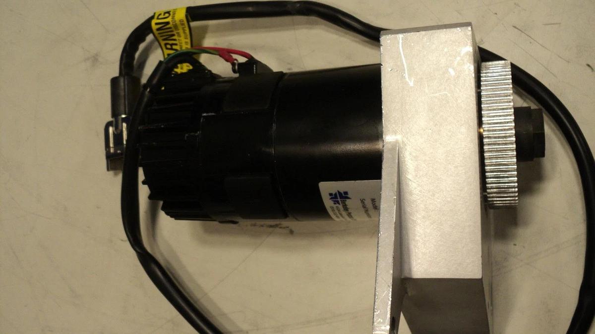 Used Berkeley 100-000-721-01 Servo Motor MTR 300w BRSH W/STD ENCOR.R2 Novells Used