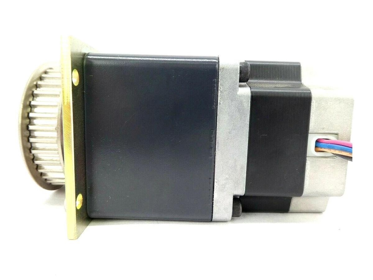 Used Oriental Motor A7050-9215KTG 5-Phase Stepping Motor VEXTA Working Surplus