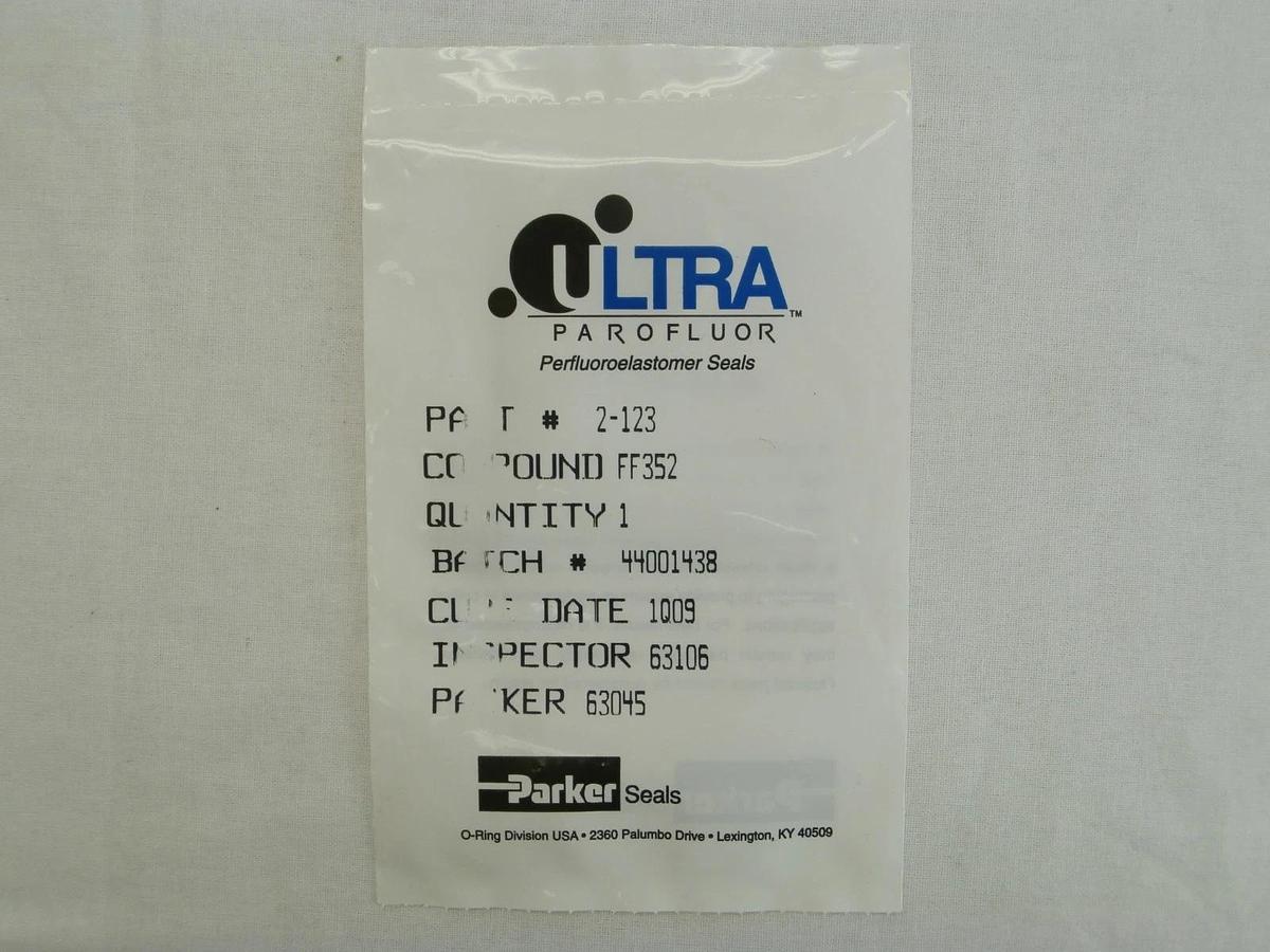 Parker Seals FF352 Medium O-Rings Ultra Parofluor Seal Reseller Lot of 11 New