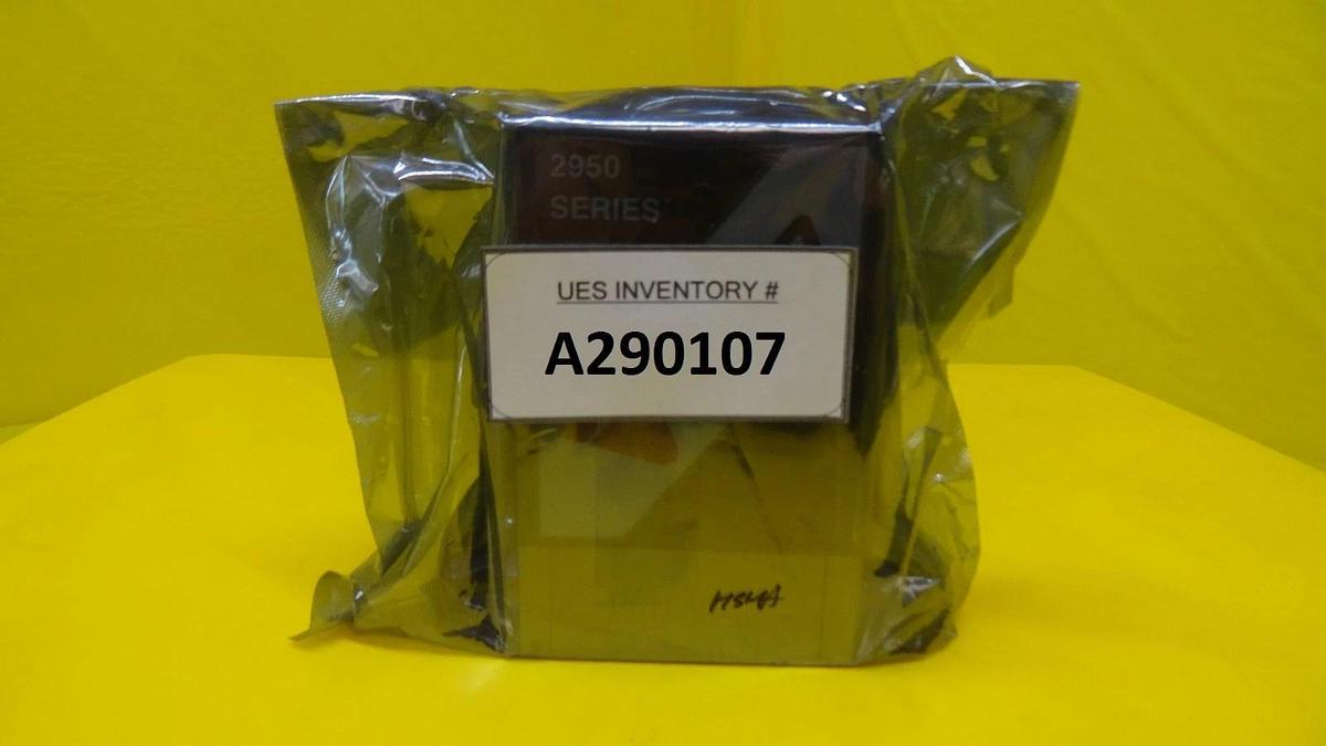 Used Tylan FC-2952MEP5-T Mass Flow Controller 2950 Series 50SCCM CF4 Used Working
