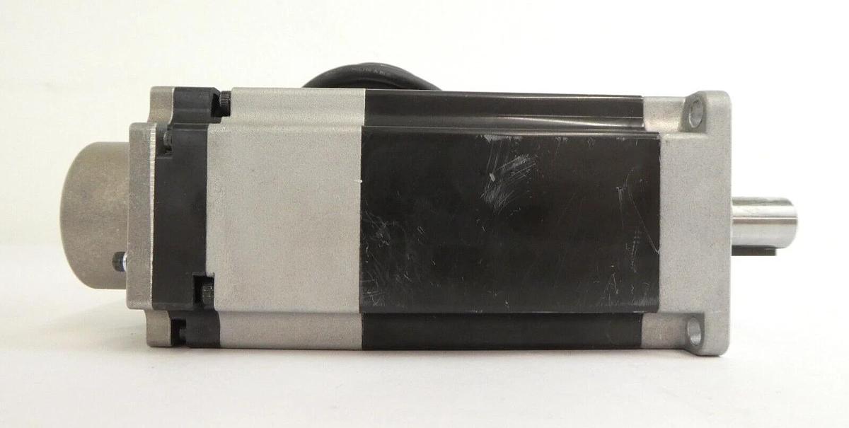 Used Sanyo Denki R2AA06040HCSSUM8 AC Servo Motor SANMOTION R Lot of 2 Working