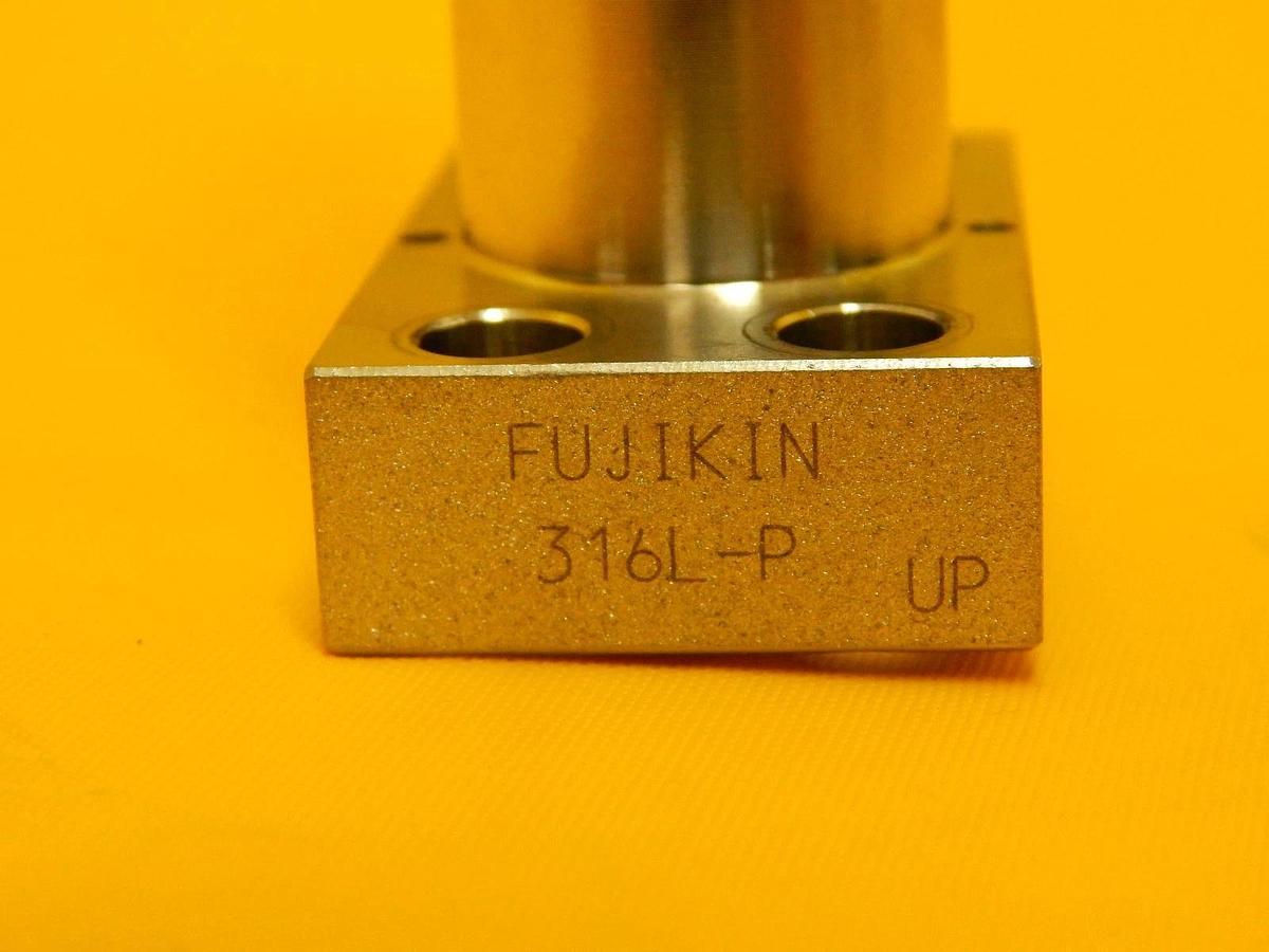 Used Fujikin 053804 Pneumatic Valve Normally Open 316L-P Lot of 3 Used Working