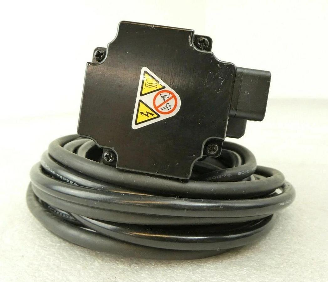 Used Yaskawa Electric SGMJV-02AAA21 AC Servo Motor Rudolph F30 No Connector Working
