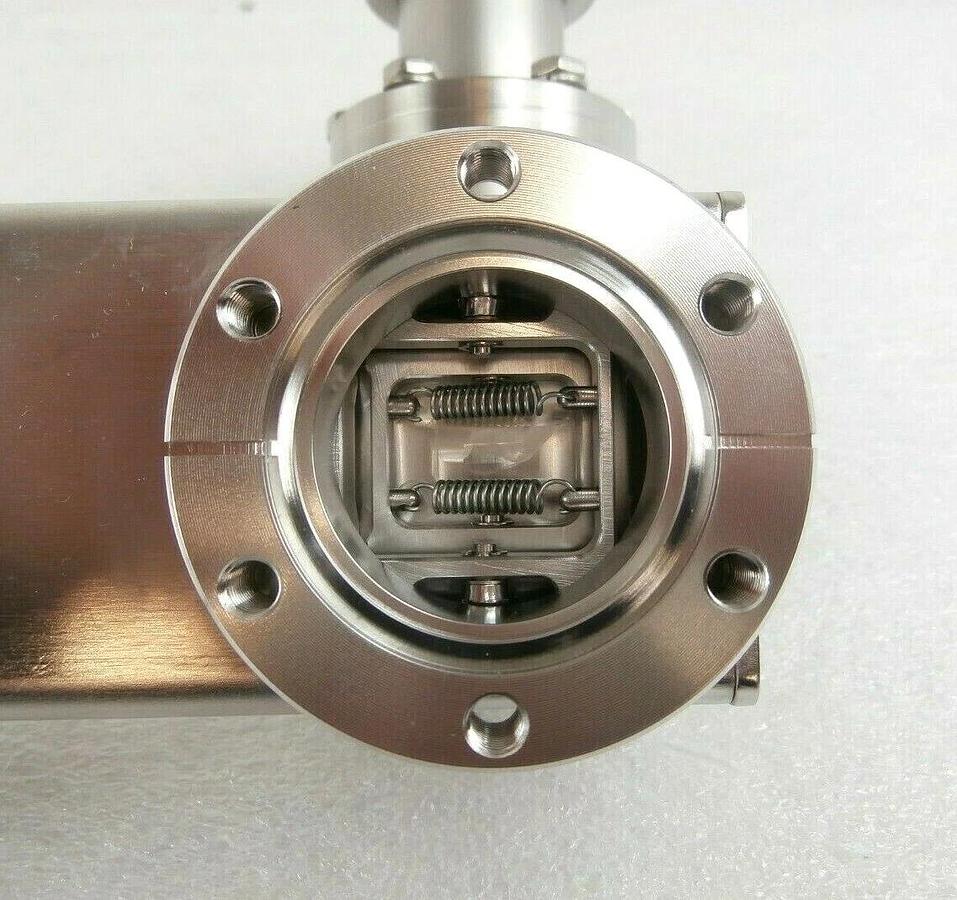 Used MDC Vacuum Products GV-1500V-P Vacuum Gate Valve 90° Angle NW40 Adapter Working