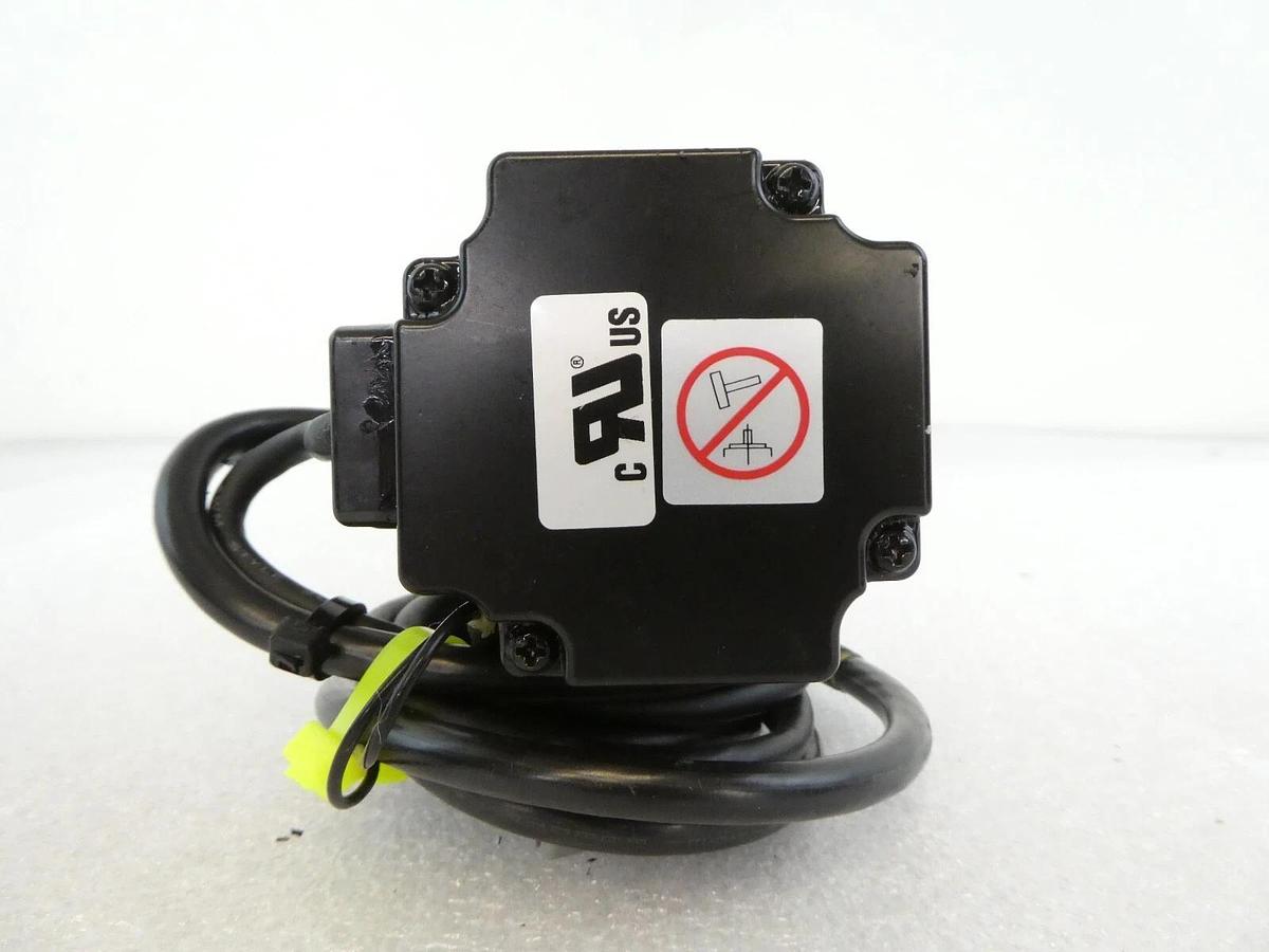 Used Yaskawa Electric SGMPH-01AAE-YA25 AC Servo Motor SIGMA-2 Lot of 2 Working