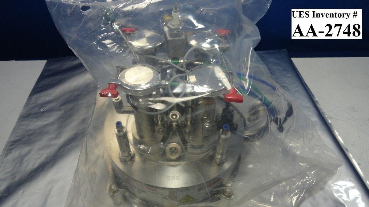 Used Edwards Y12201000 Helios Combustion Chamber Head 500052685 Used Working