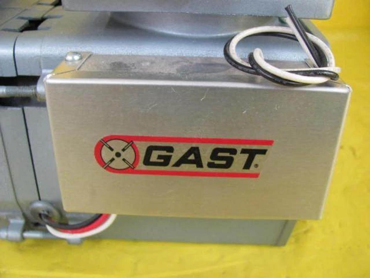 Used Gast Manufacturing 965513 Rocking Piston Air Compressor Working Surplus