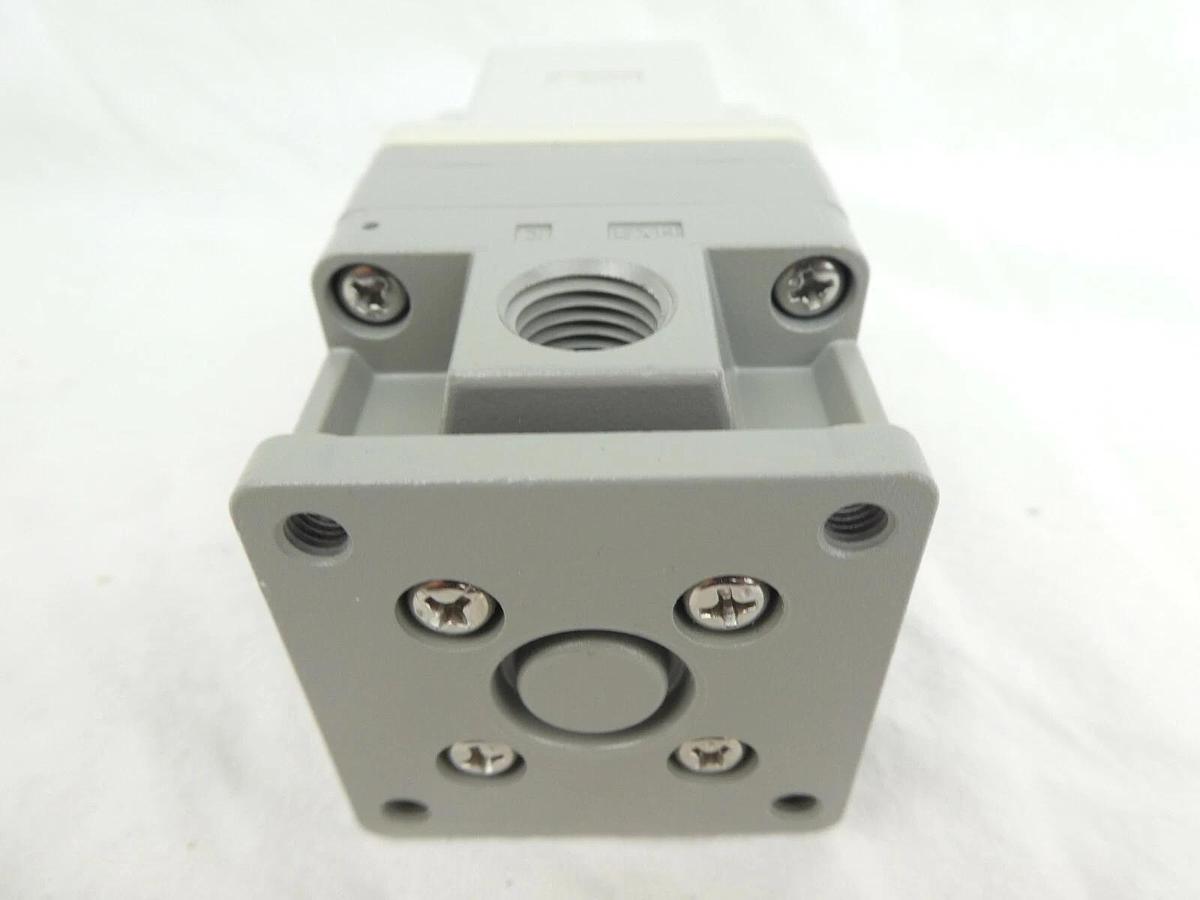 SMC ITV2030-31N2BN4 E/P Regulator ITV2000 New Surplus