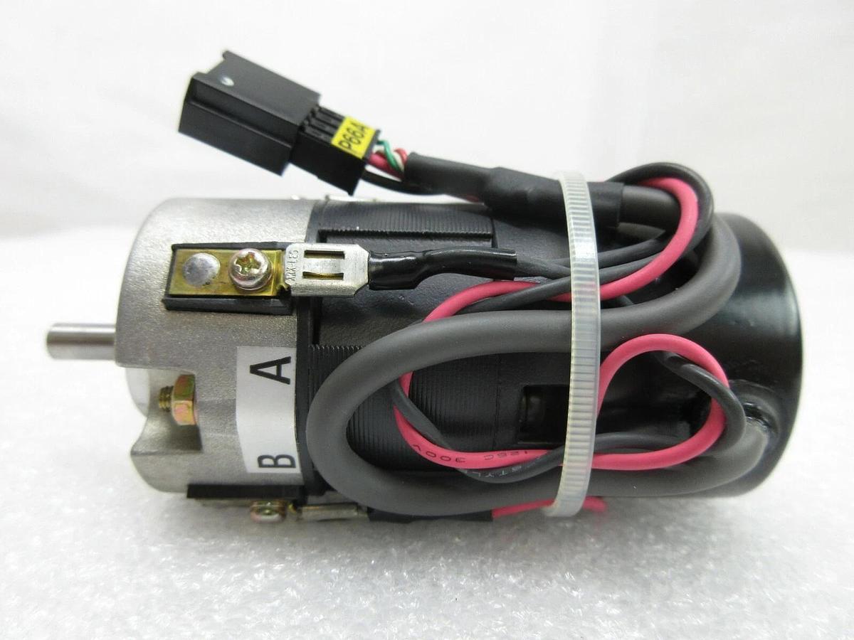 Used Yaskawa Electric UGTMEM-01SNQ11 Mintertia Motor Nikon NSR-1755G7A Working