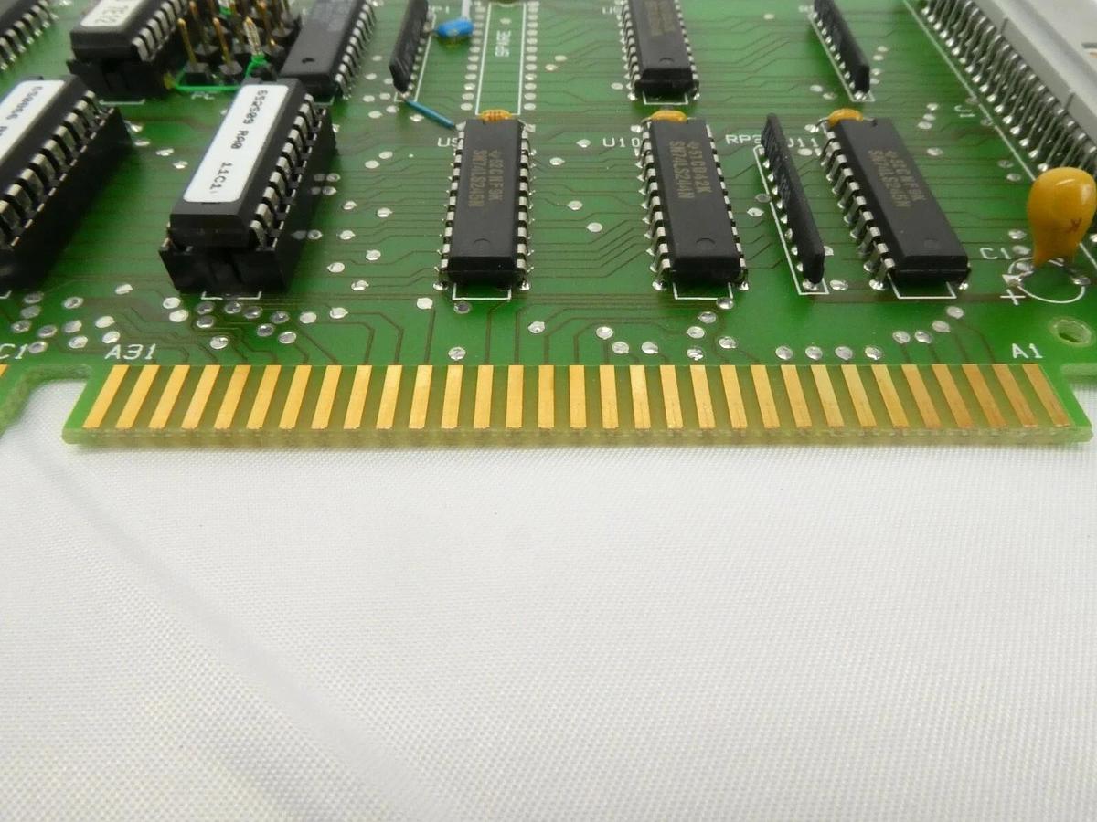 Used KLA Instruments 710-652697-20 AVC PCB Card 73-652696-00 2132 KLA-Tencor Working