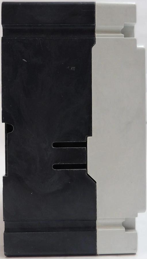 Used Siemens VDE 0660/IEC 947-2 3 Pole Circuit Breaker Working