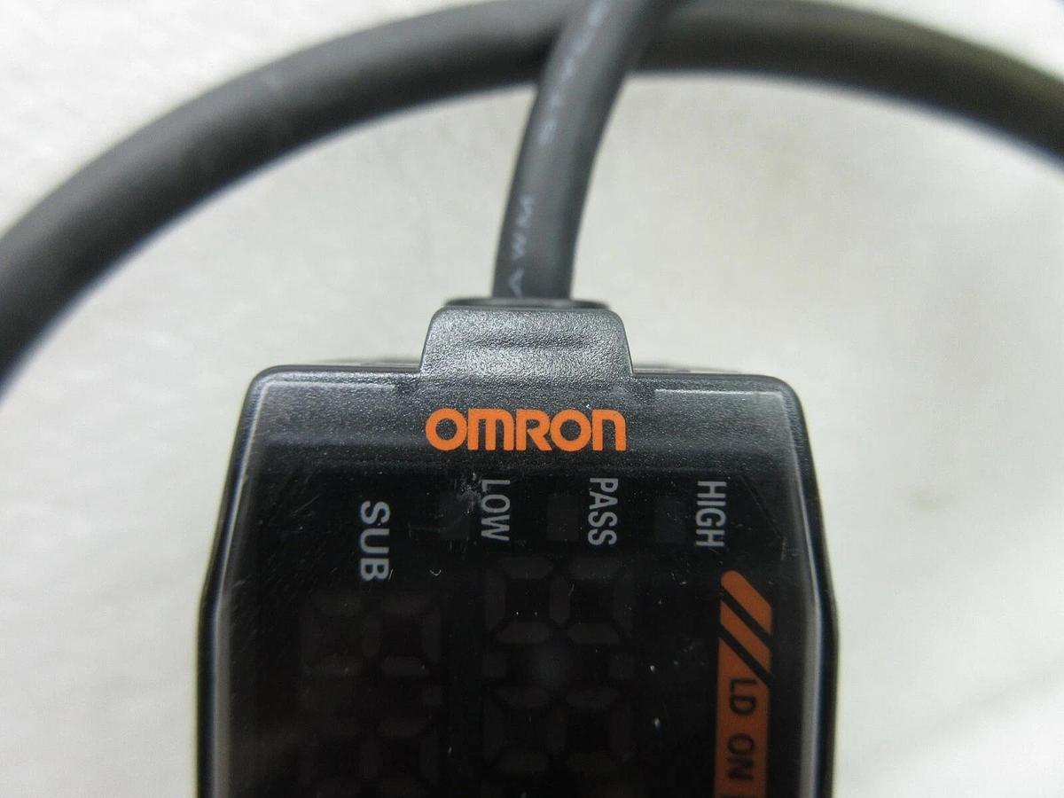 Used Omron ZX-LDA11-N Laser Sensor Amplifier ZX Series Used Working