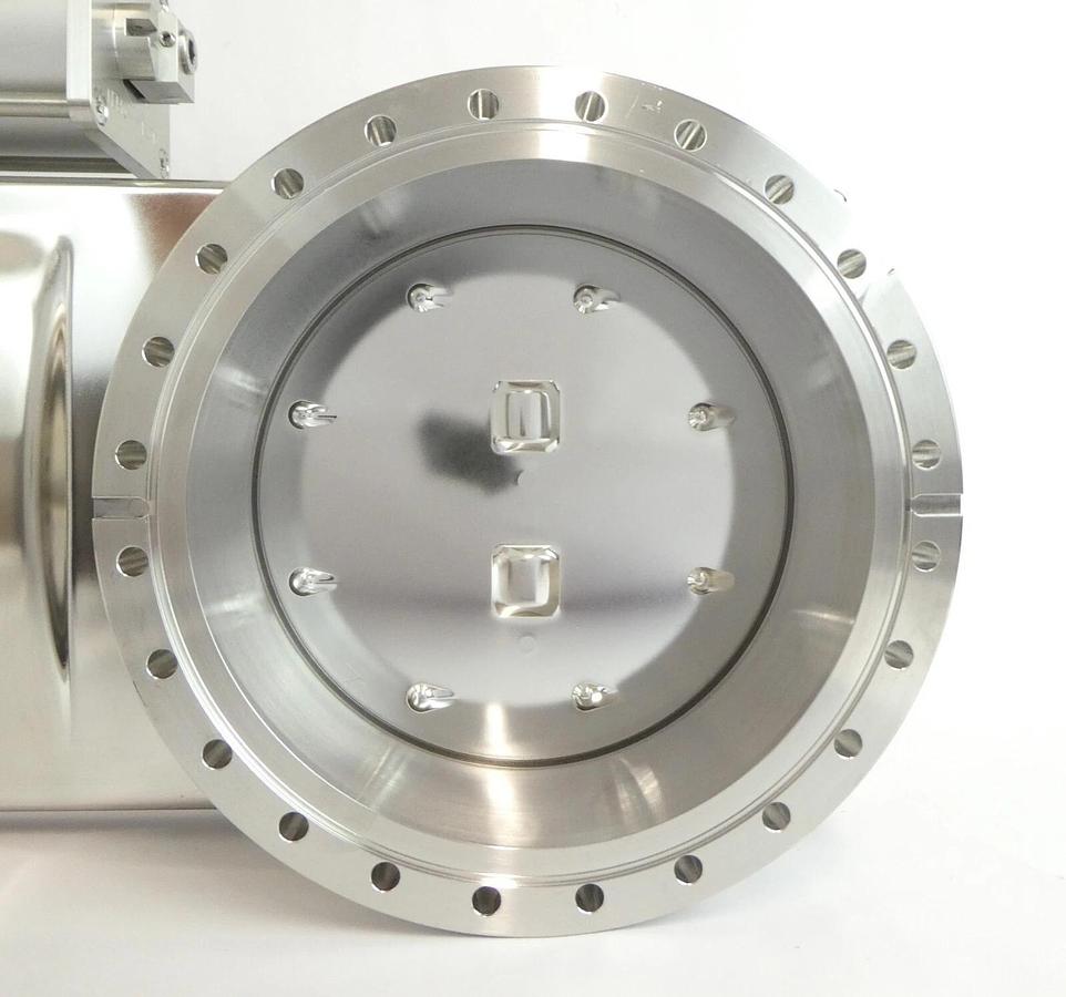 Used VAT 10846-XE28-AXI1 UHV Ultra High Vacuum Gate Valve No Sensor Spare
