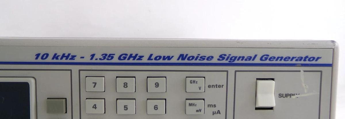 Used IFR 2040 10khz-1.35Ghz Low Noise Signal Generator 9.15 Option 2 Dented Surplus