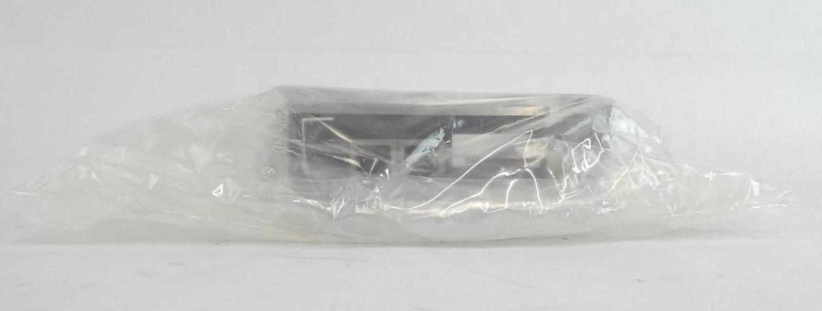 UNIT Instruments UFC-8561C Mass Flow Controller MFC 5000 SCCM H2 Lot of 2 New