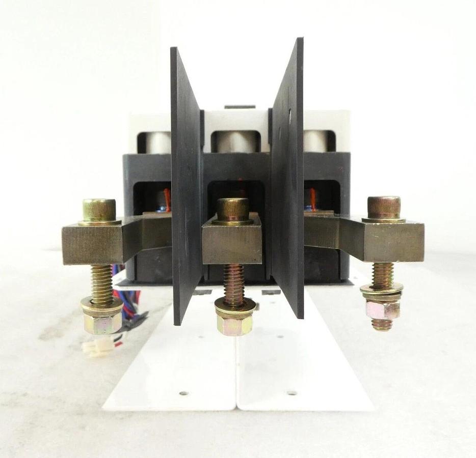 Used Cutler-Hammer LGE3630NN Industrial Circuit Breaker L630E ELLBN3600W AMAT Working