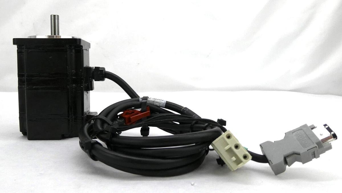 Used Yaskawa Electric SGMPH-01AAE-YA25 AC Servo Motor SIGMA-2 Working Surplus