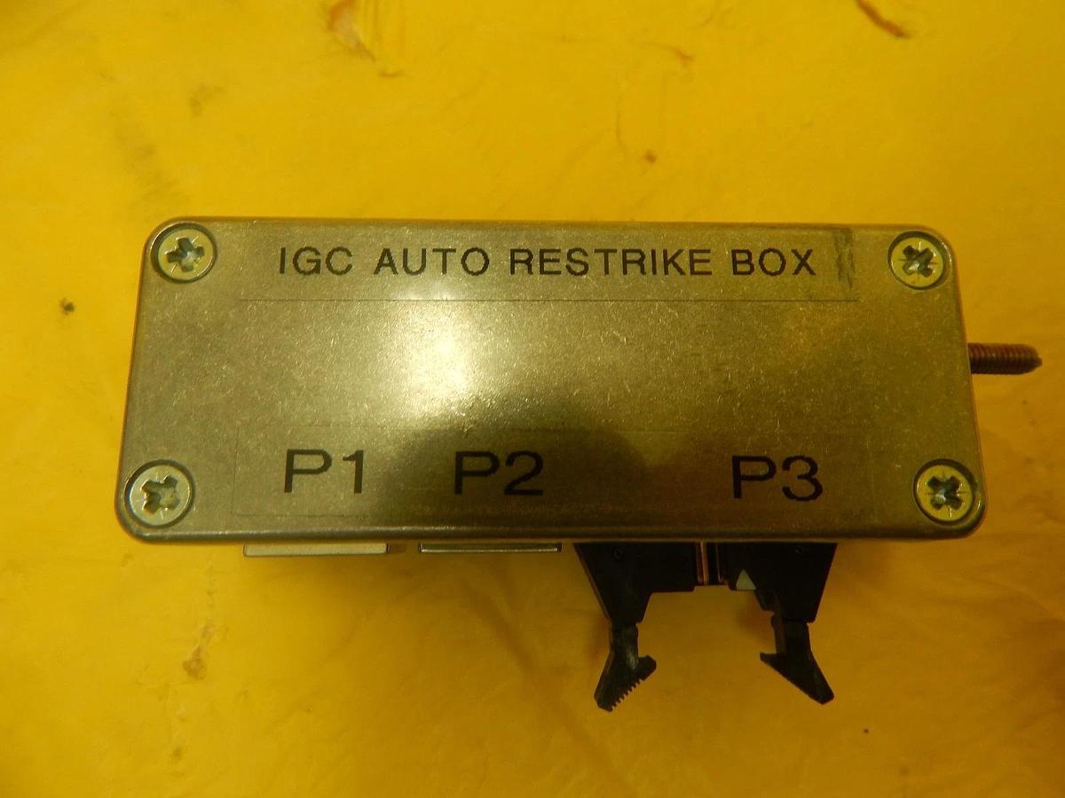 Used Edwards NRA226000 Active Gauge Controller IGC Auto Restrike Working Surplus