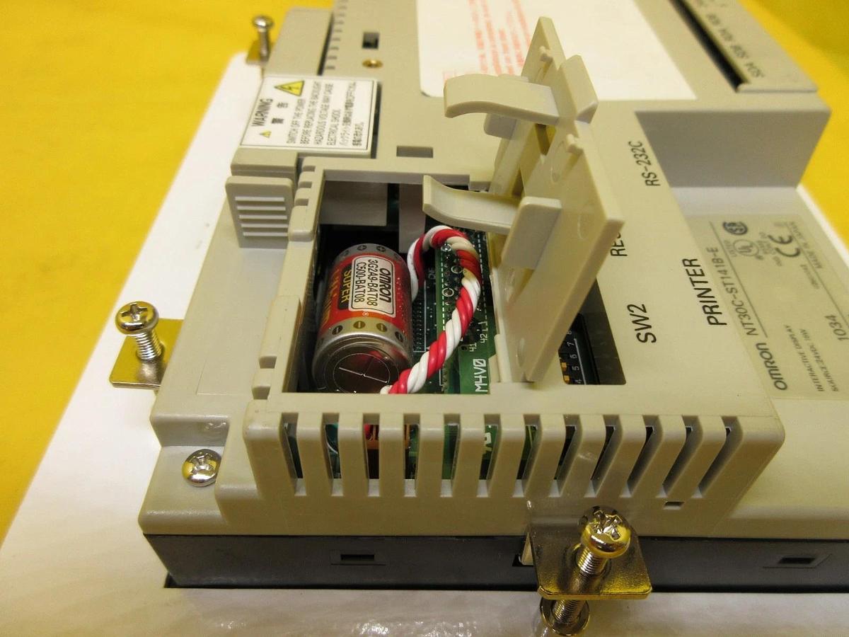 Used Omron NT30C-ST141B-E Interactive Display Used Working