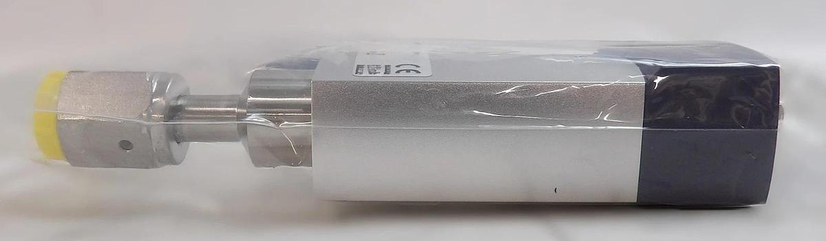 Inficon 3310-00282 Pirani Capacitance Diaphragm Gauge PCG550 Lot of 2 New