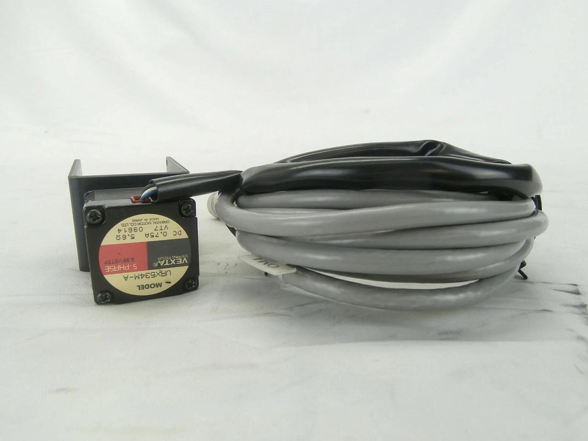 Used Oriental Motor UPX534M-A 5-Phase Stepping Motor VEXTA JEOL JWS-7555S SEM Working