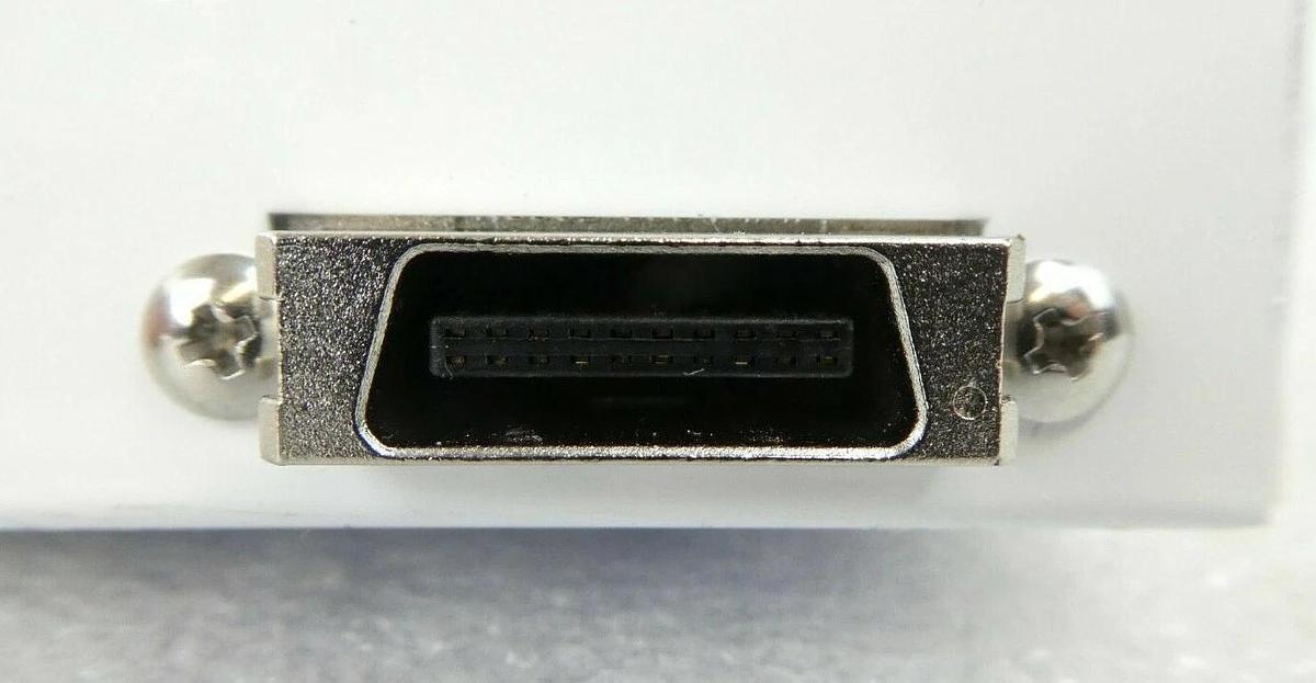 Used Fujikin FCSP7102W-4WS1-F2L-A3 Flow Controller P7000 WR TEL Tokyo Electron Spare
