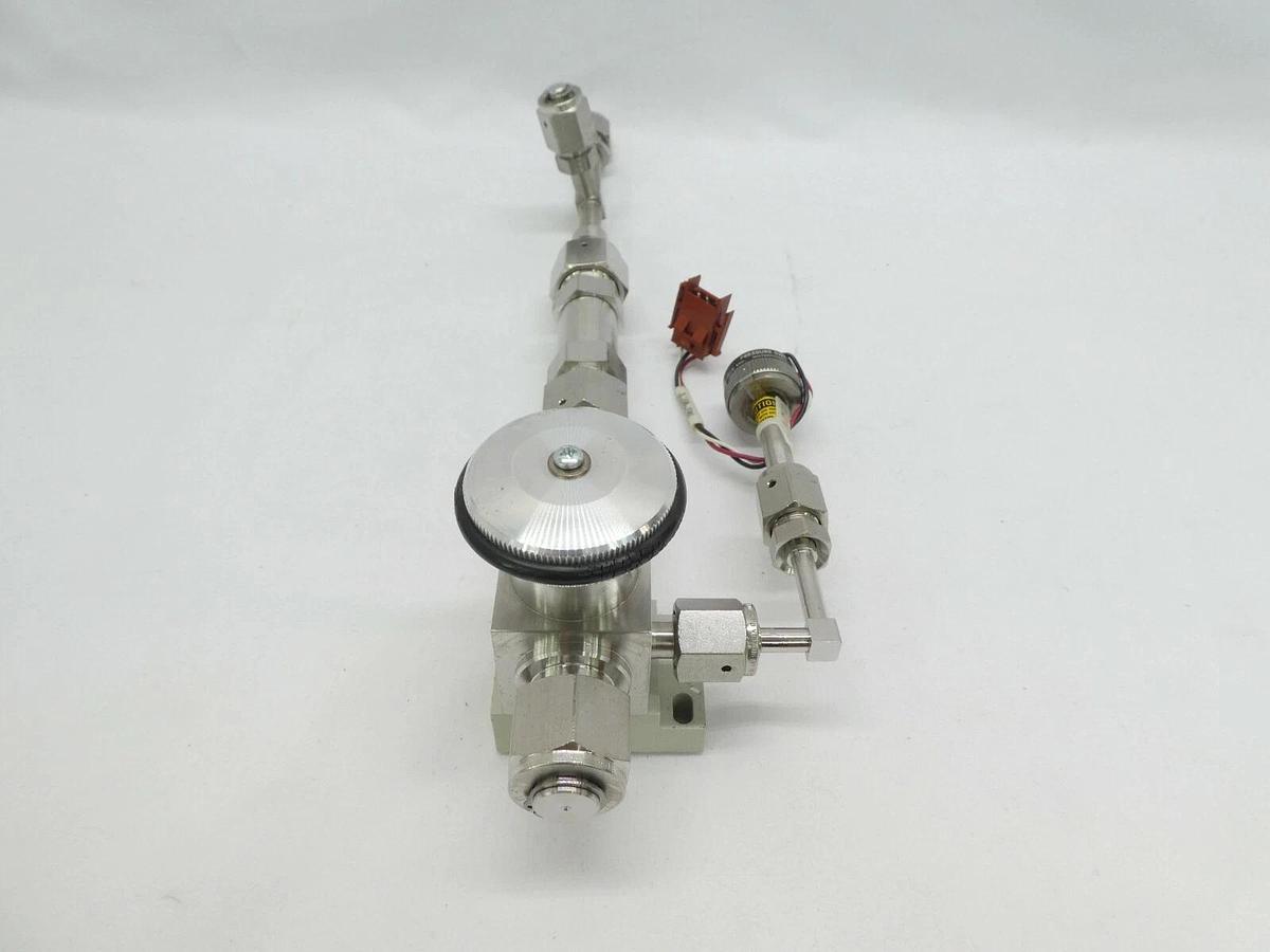 Used Parker 18AA-8482VM Manual Valve Assembly Bristol Babcock 506008-649 Lot of 2